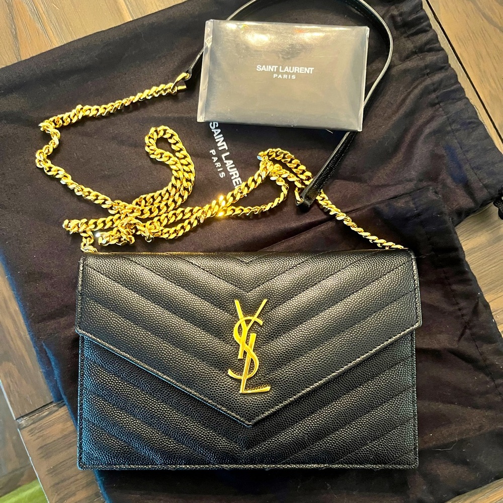 Saint Laurent Monogram Grain de Poudre Leather Wallet On Chain